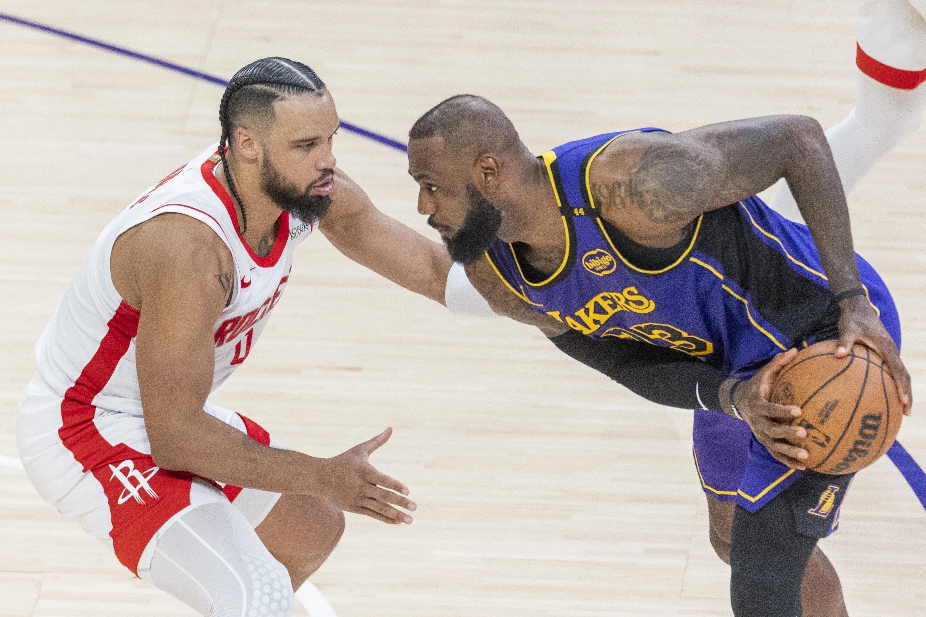 关于雄鹿逆转奇才，稳坐东部榜首的信息