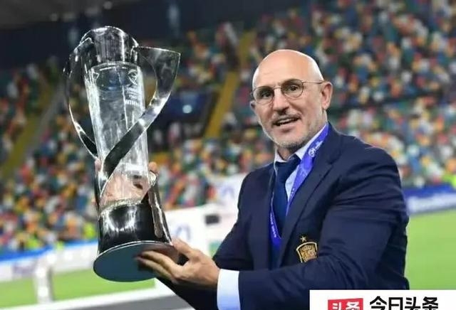 顶级球星连续破门，助球队取胜