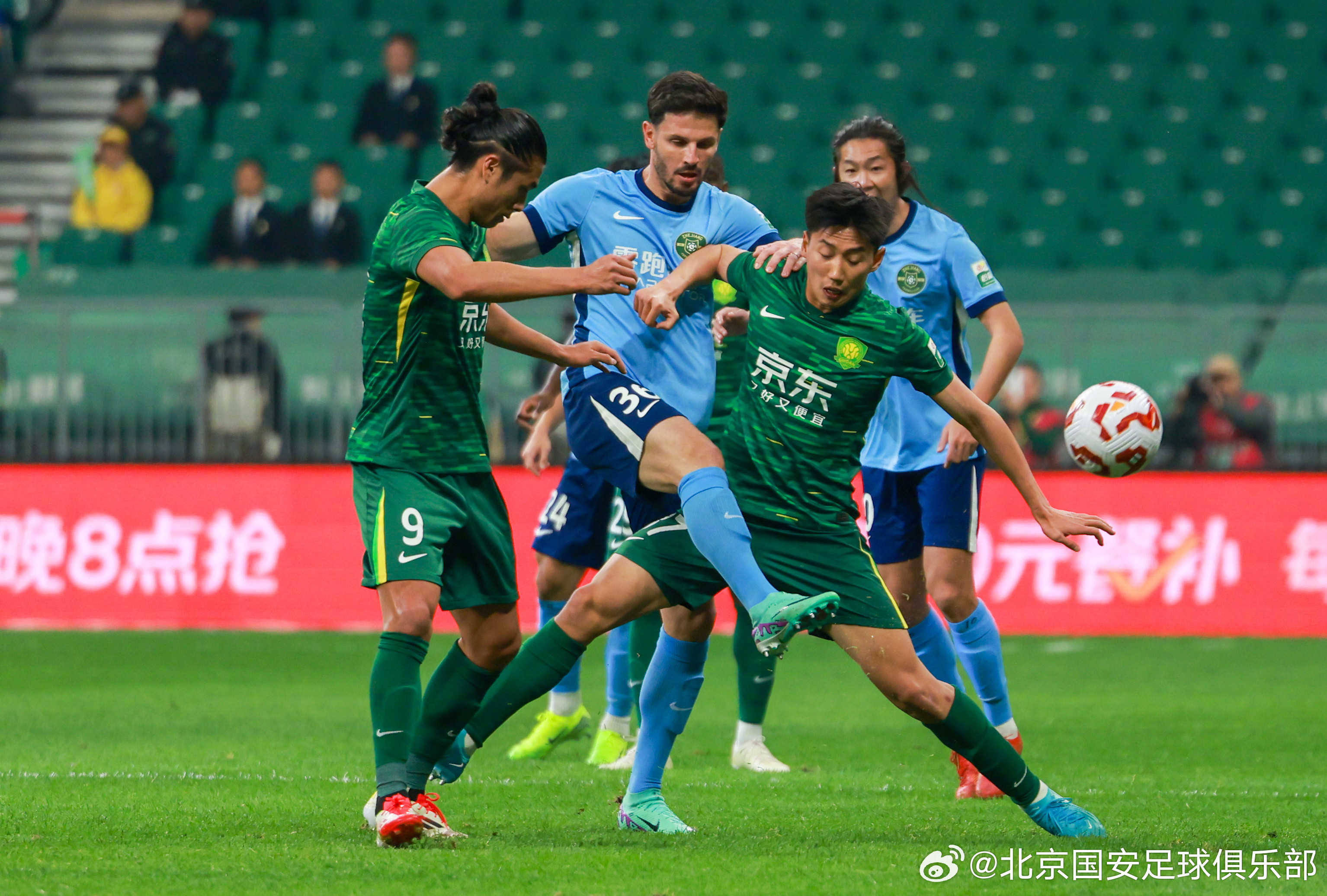 国安不敌鲁能,遭遇联赛首败跌出前四 国安不敌鲁能,遭遇联赛首败跌出前四