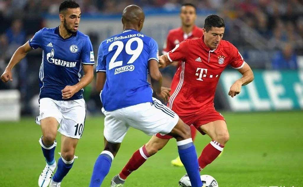 双方实力悬殊，比赛结果毫无悬念