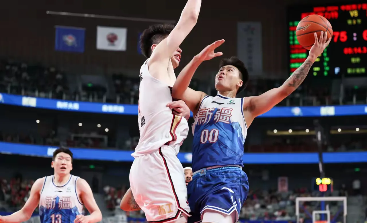 包含四川男篮战胜强敌,提升士气的词条 包含四川男篮战胜强敌,提升士气的词条