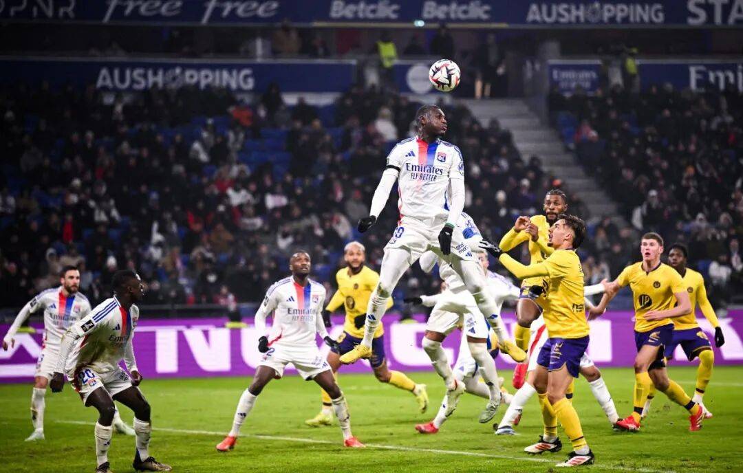 里尔客场战平尼斯,保持不败的简单介绍 里尔客场战平尼斯,保持不败的简单介绍